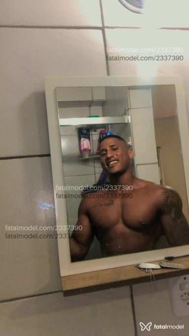 Acompanhante homem morena (o) de olhos pretos em Rio de Janeiro - Breno Santos