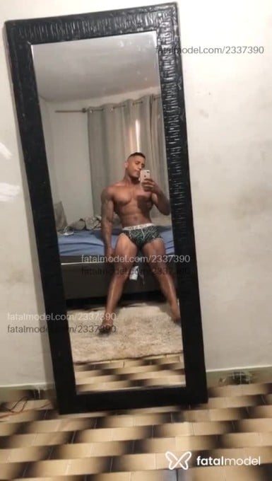 Acompanhante homem morena (o) de olhos pretos em Rio de Janeiro - Breno Santos