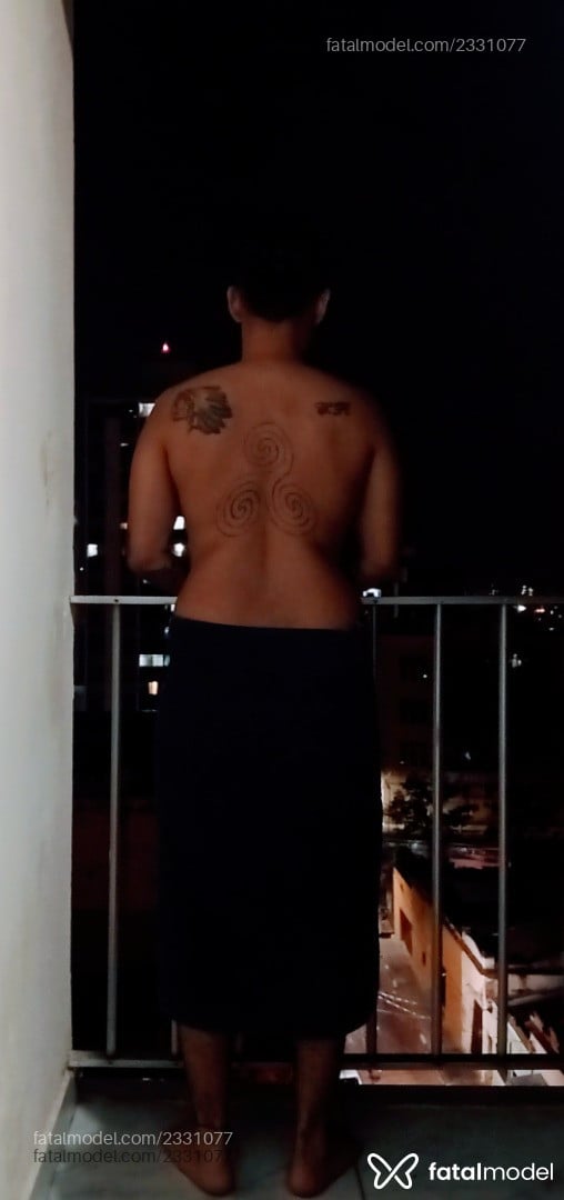 Acompanhante homem trans com cabelo castanho de olhos castanhos em Campinas - Henrique