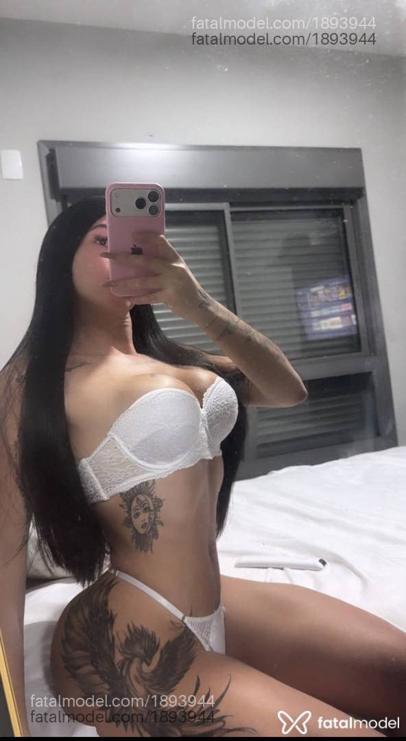 Acompanhante mulher morena (o) de olhos castanhos - Mirela