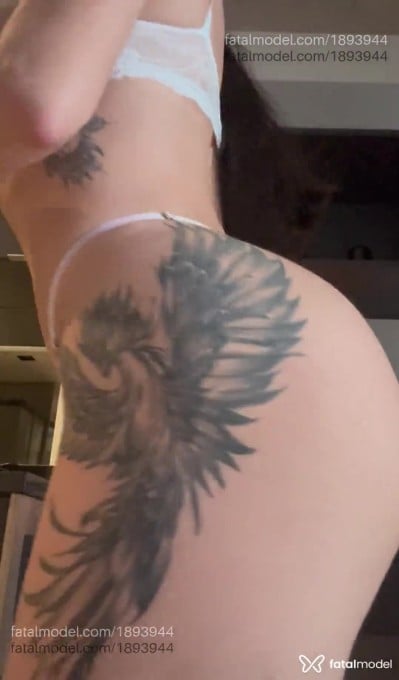 Acompanhante mulher morena (o) de olhos castanhos - Mirela