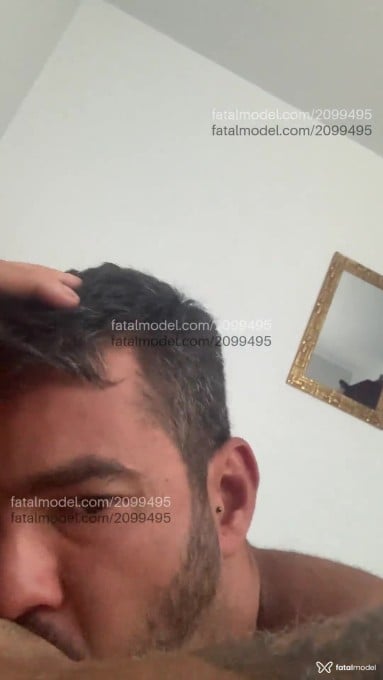 Acompanhante homem com cabelo castanho de olhos castanhos em Balneário Camboriú - Johnny Rocco