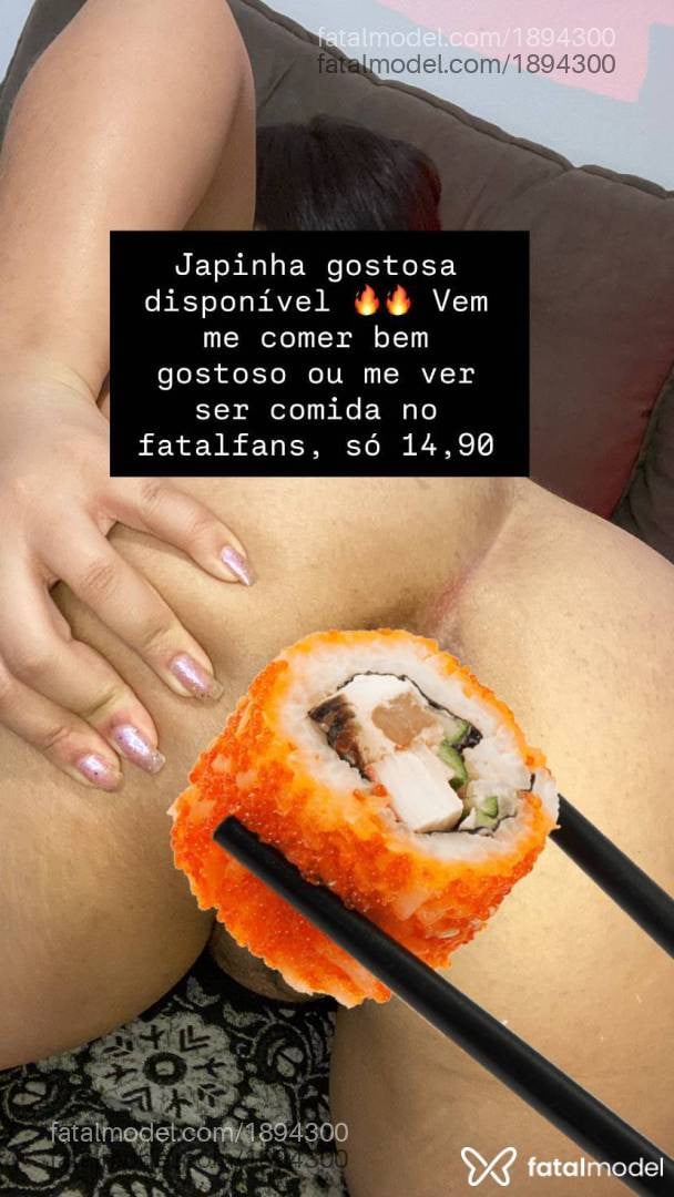 Acompanhante mulher morena (o) de olhos pretos - Japaa