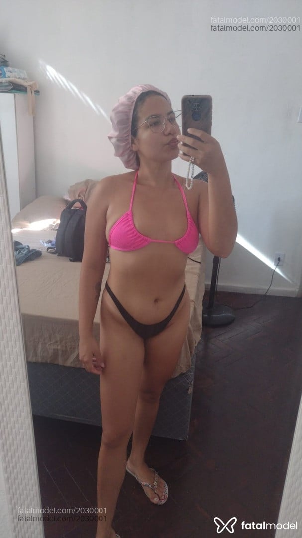 Acompanhante mulher morena (o) de olhos mel em Rio de Janeiro - Rafaela