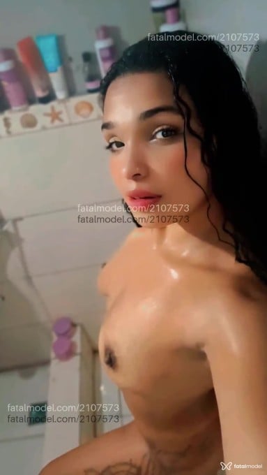 Acompanhante mulher morena (o) de olhos castanhos em Rio de Janeiro Acompanhante mulher morena (o) de olhos castanhos em Rio de Janeiro - Cristal
