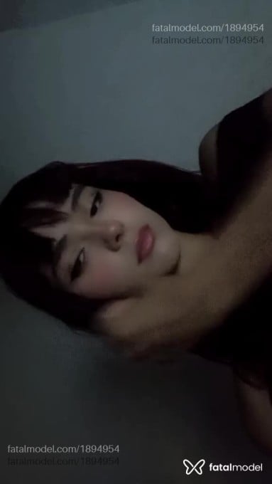 Acompanhante mulher com cabelo colorido de olhos castanhos em Dourados - Gothic