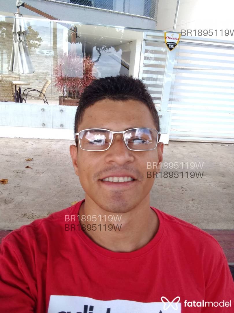 Acompanhante homem morena (o) de olhos mel em Balneário Camboriú - Kdjdbs