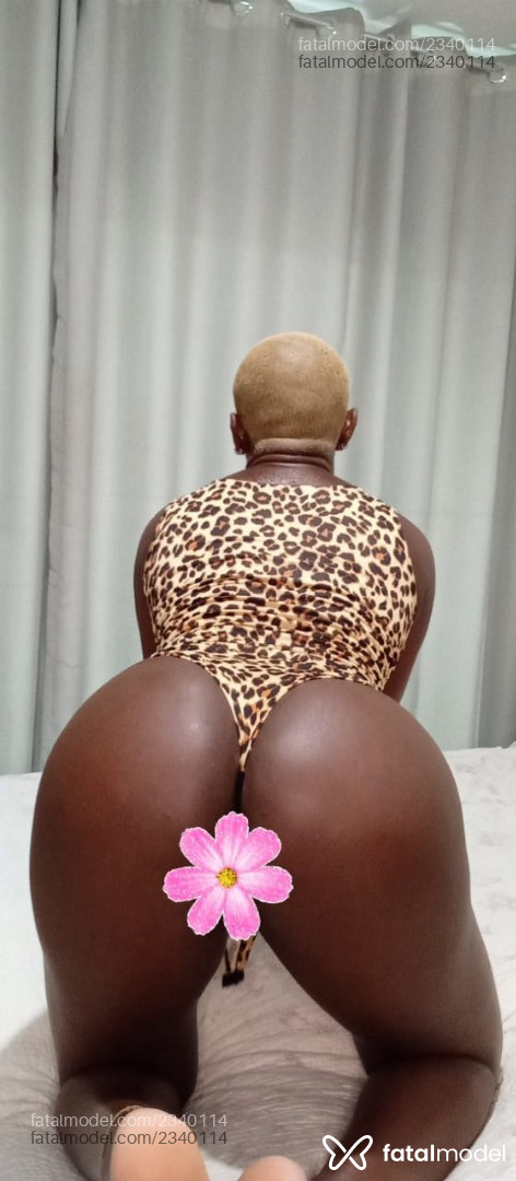 Acompanhante mulher loira (o) de olhos pretos em São José - Charmosapreta