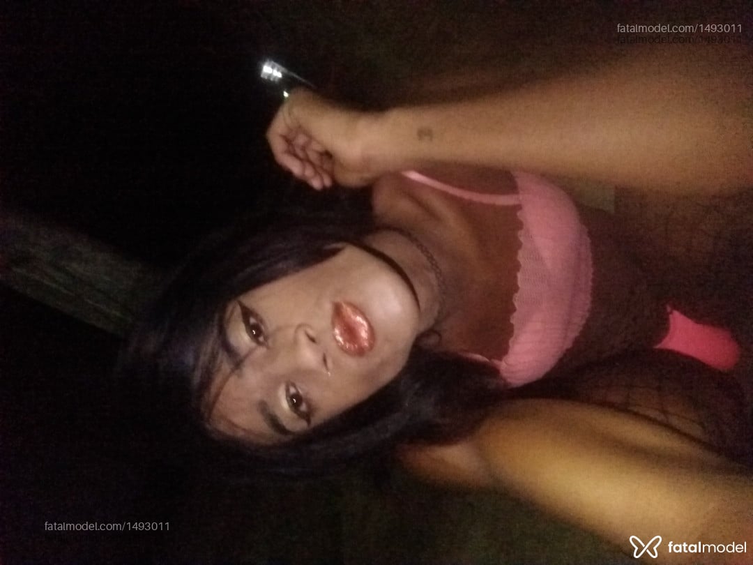 Acompanhante travesti morena (o) de olhos pretos em Itaúna Acompanhante travesti morena (o) de olhos pretos em Itaúna - Eduarda Jullya