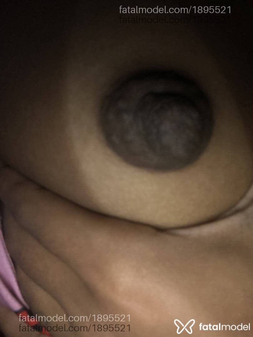Acompanhante mulher morena (o) de olhos pretos em Macaé - LORENA QUEIROZ