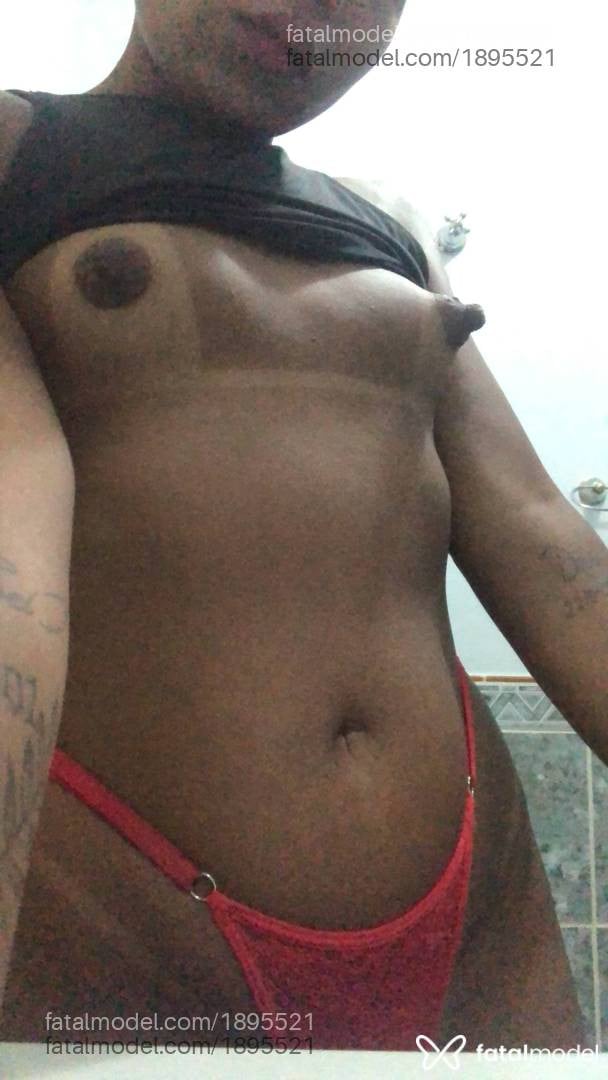 Acompanhante mulher morena (o) de olhos pretos em Macaé - LORENA QUEIROZ