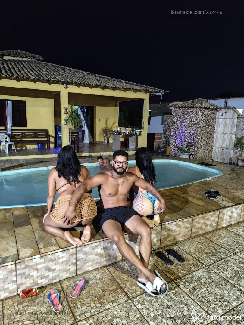 Acompanhante mulher morena (o) de olhos castanhos em Virtual - Casalfischer