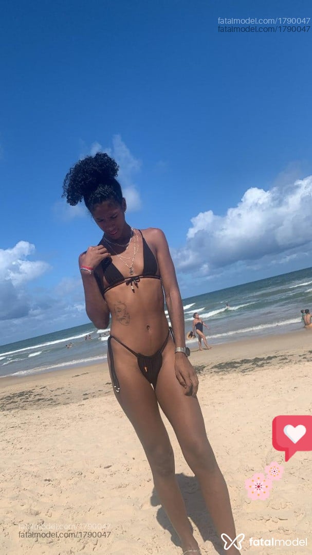 Acompanhante mulher trans morena (o) de olhos pretos em Virtual - Nethyllin Cattleya