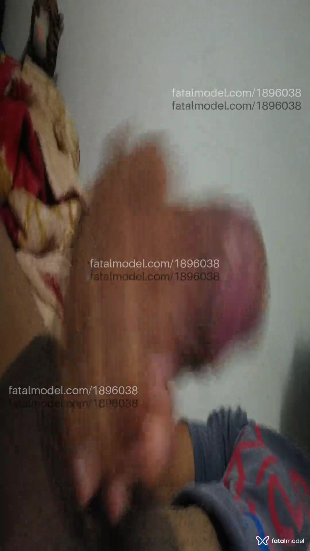 Acompanhante homem morena (o) de olhos pretos - Pilantrinho