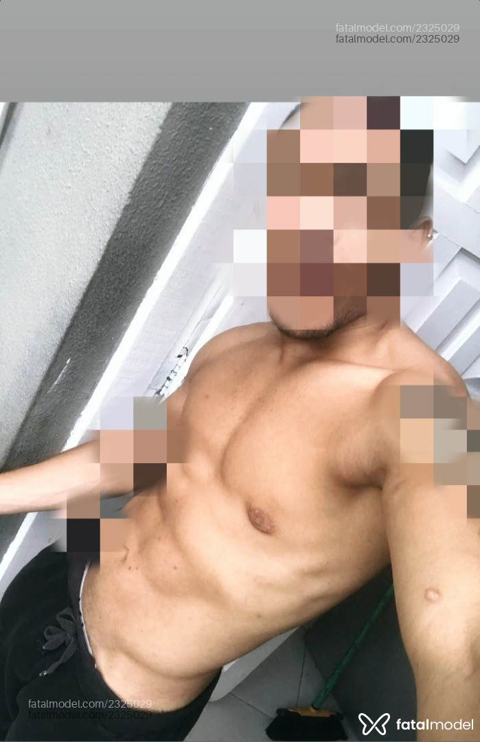 Acompanhante homem morena (o) de olhos castanhos em Salvador - Zyoon