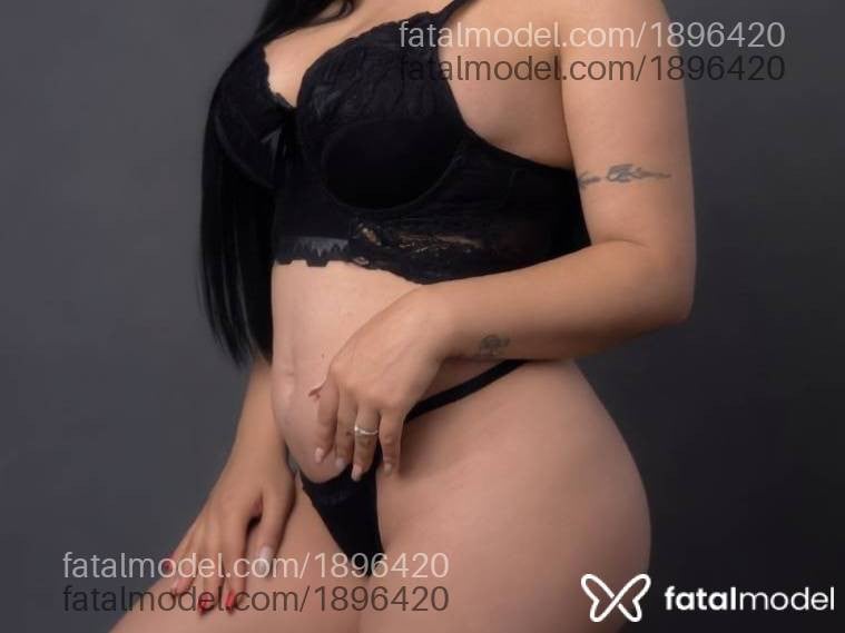 Acompanhante mulher morena (o) de olhos castanhos - Renata
