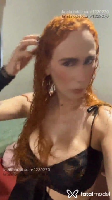 Acompanhante mulher trans ruiva (o) de olhos castanhos em Jacutinga - Juliana silva