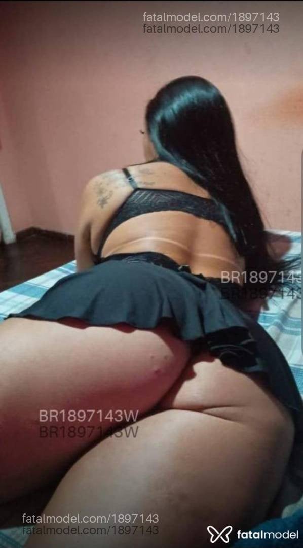 Acompanhante mulher morena (o) de olhos mel - Mooana Lhuara