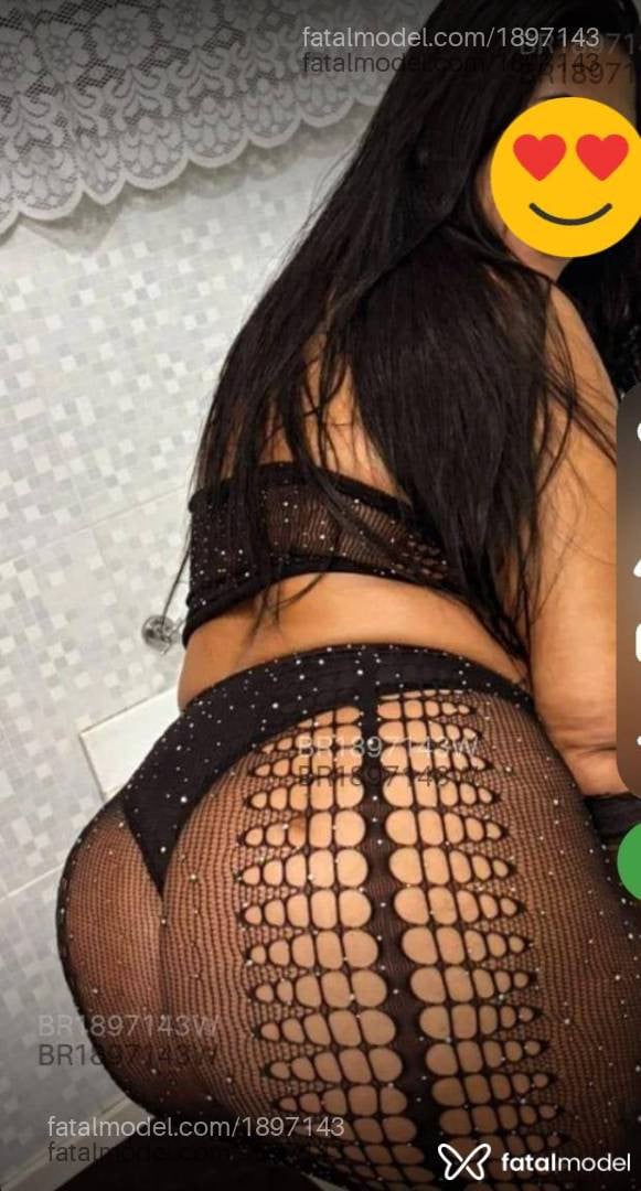 Acompanhante mulher morena (o) de olhos mel - Mooana Lhuara