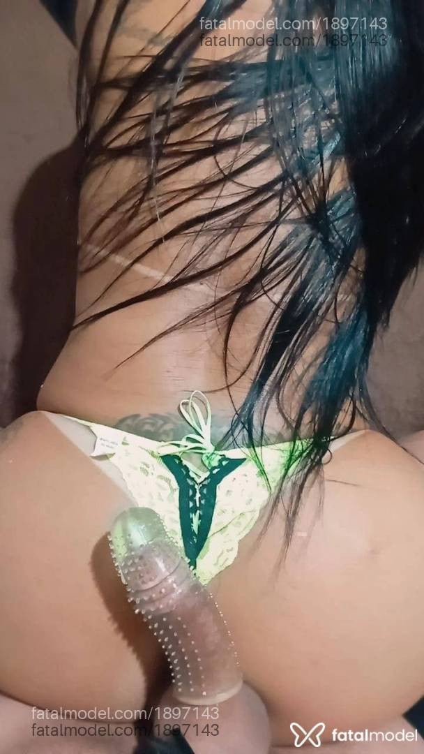 Acompanhante mulher morena (o) de olhos mel - Mooana Lhuara