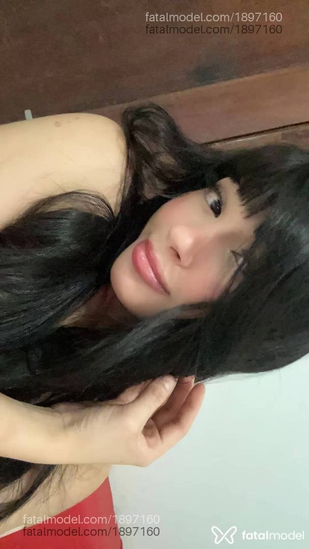 Acompanhante mulher trans morena (o) de olhos castanhos - Docinhomel