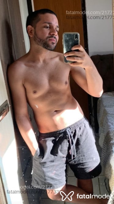 Acompanhante homem morena (o) de olhos pretos em Recife Acompanhante homem morena (o) de olhos pretos em Recife - Pedro