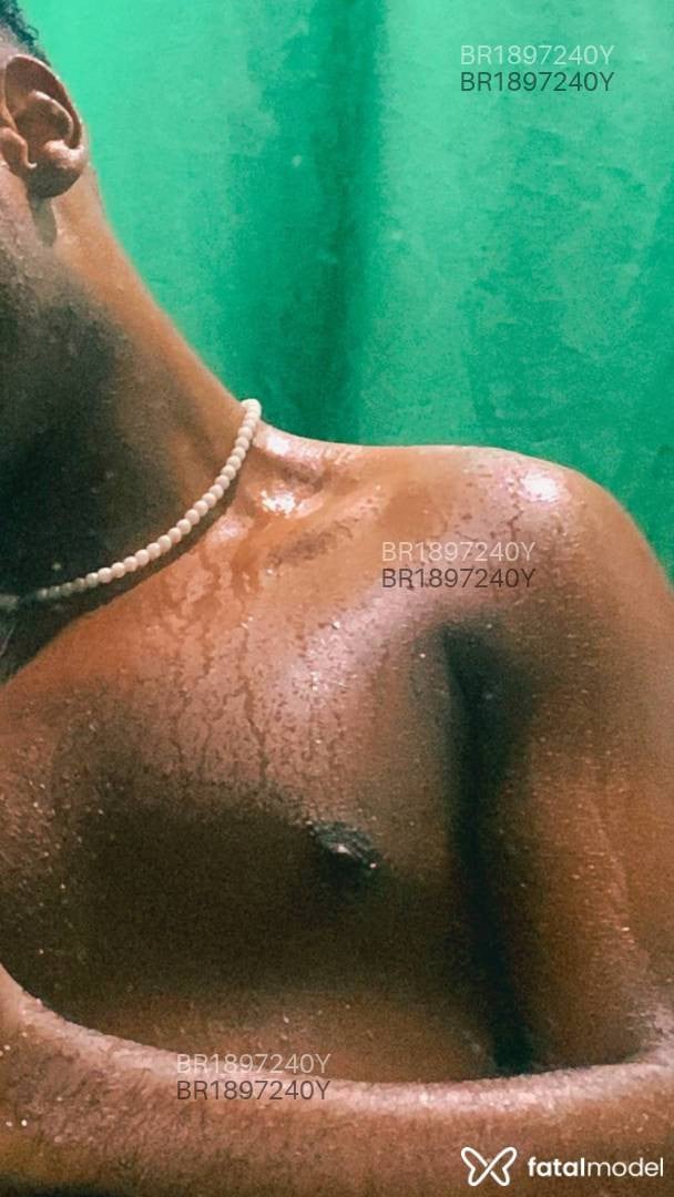 Acompanhante homem morena (o) de olhos pretos em Virtual - Kayzinho