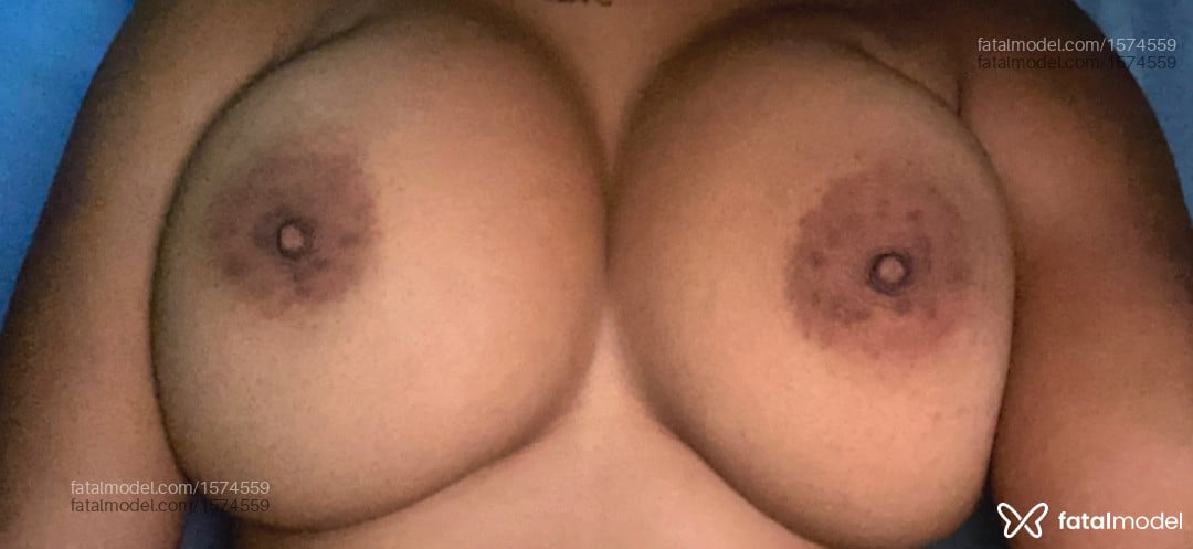 Acompanhante mulher morena (o) de olhos pretos em Uberlândia - Klara Sampaio