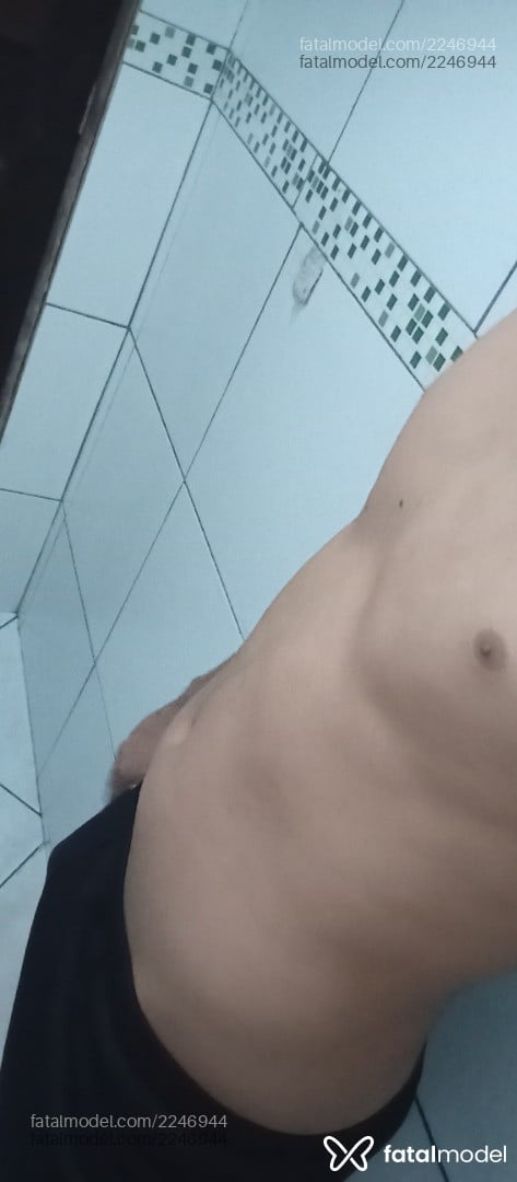 Acompanhante homem morena (o) de olhos castanhos - Silva