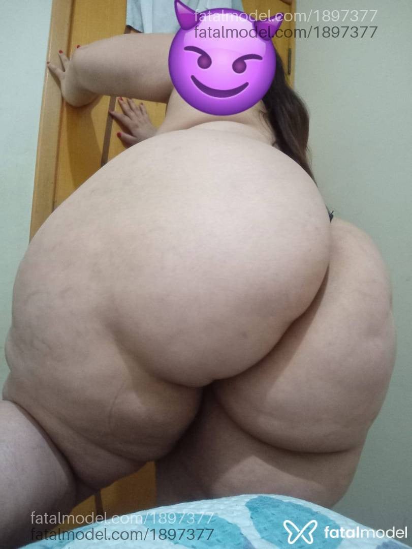 Acompanhante mulher com cabelo castanho de olhos castanhos - valeria prado