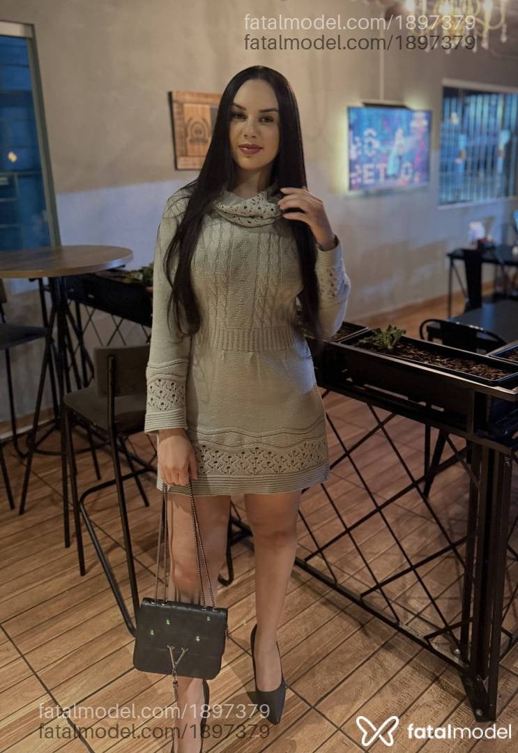 Acompanhante mulher com cabelo castanho de olhos verdes em Ribeirão Preto - Sophia Lara