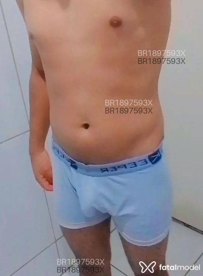 Acompanhante homem morena (o) de olhos castanhos em Teutônia Acompanhante homem morena (o) de olhos castanhos em Teutônia - Cristiano