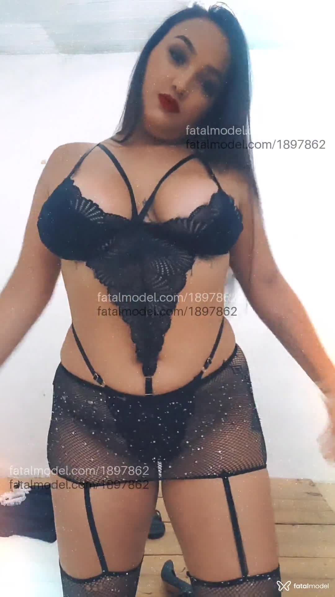Acompanhante mulher morena (o) de olhos pretos em Virtual - Angel Bell