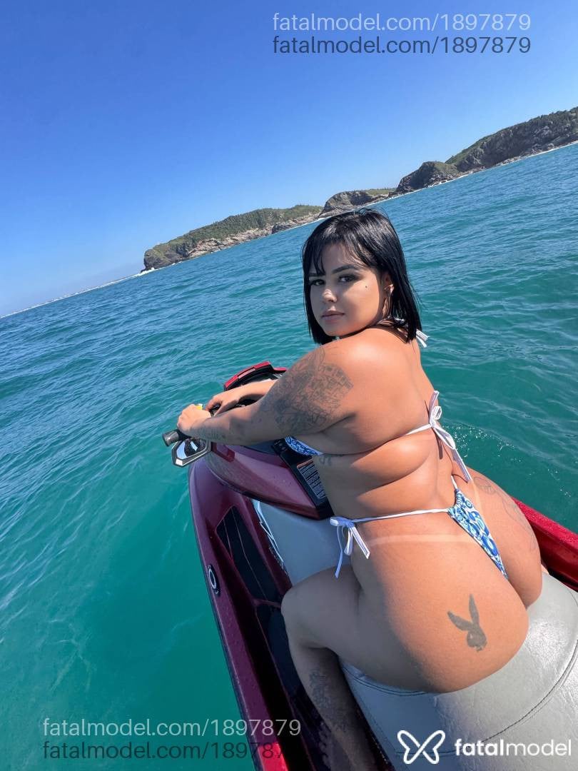 Acompanhante mulher com cabelo castanho de olhos castanhos em Cabo Frio - Amanda Mendes