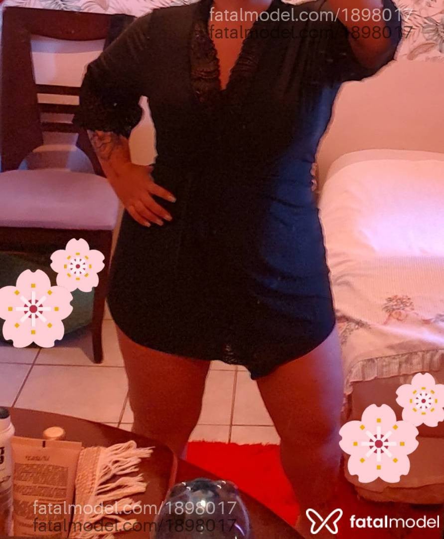 Acompanhante mulher loira (o) de olhos mel - Camila Lopes