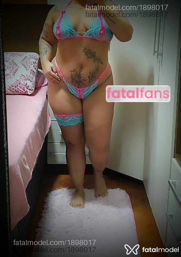 Acompanhante mulher loira (o) de olhos mel - Camila Lopes