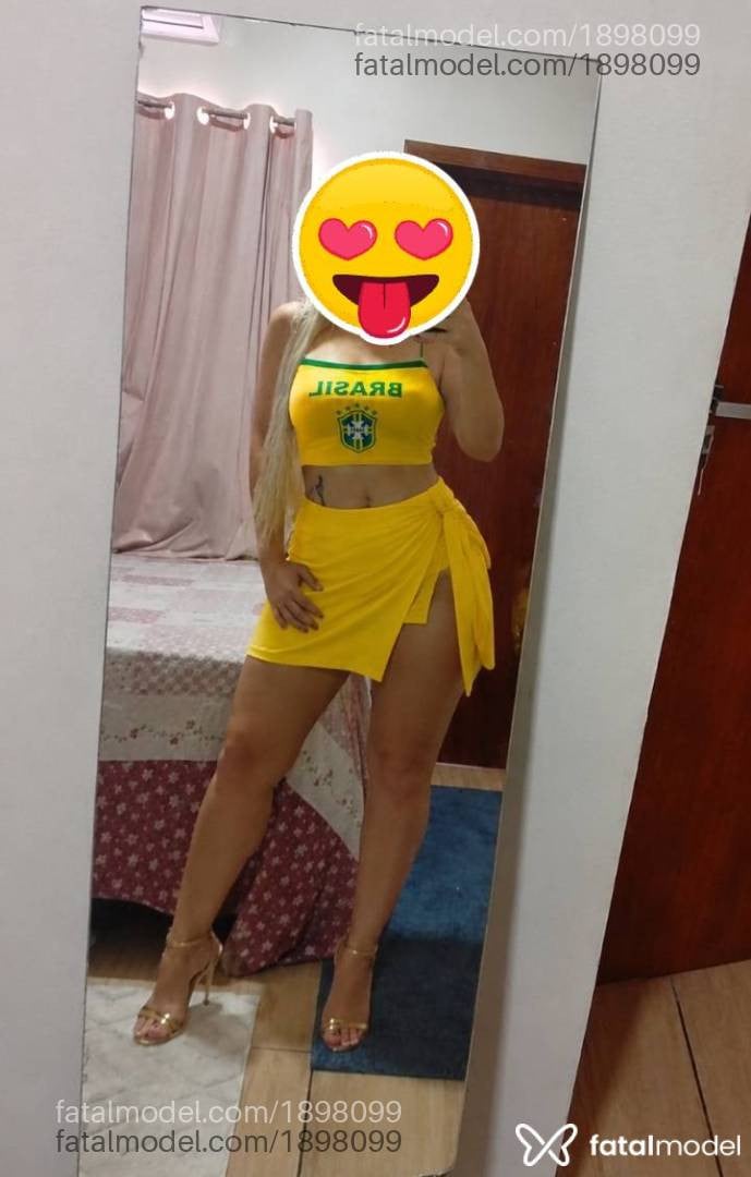 Acompanhante mulher loira (o) de olhos verdes em Toledo - Carla