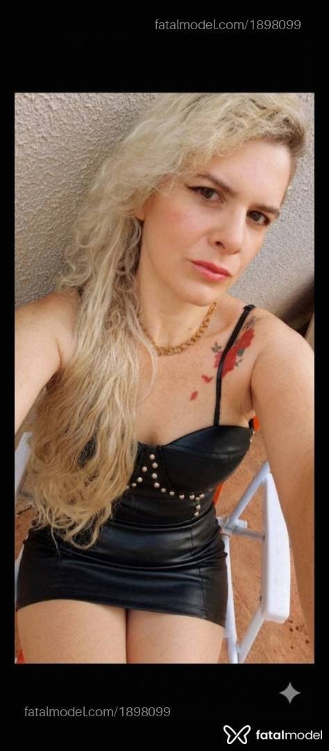 Acompanhante mulher loira (o) de olhos verdes em Toledo - Carla