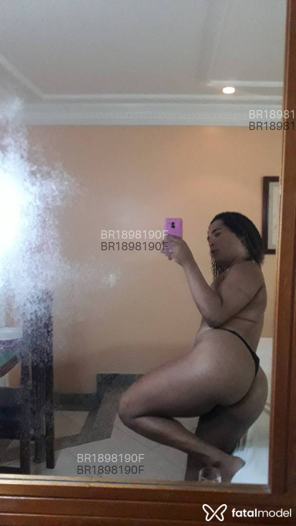 Acompanhante mulher trans loira (o) de olhos castanhos em Campos dos Goytacazes - Sophie luz