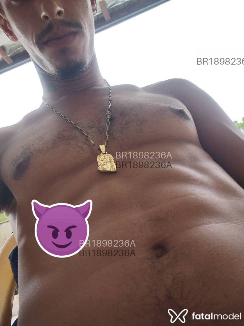 Acompanhante homem morena (o) de olhos castanhos em Rio de Janeiro Acompanhante homem morena (o) de olhos castanhos em Rio de Janeiro - AllanDellonRJ