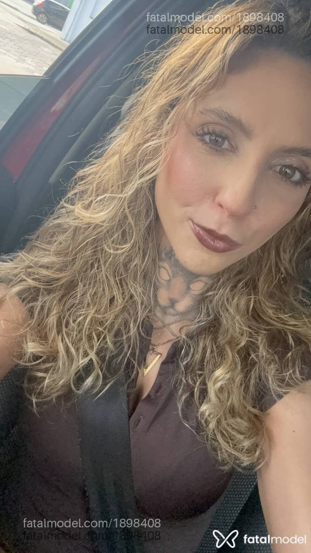 Acompanhante mulher loira (o) de olhos verdes - Catarina Meize