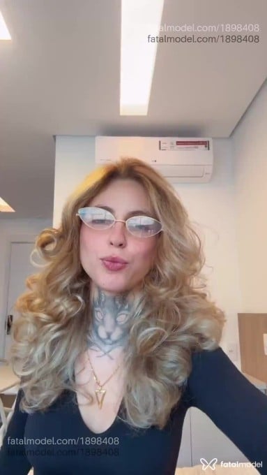 Acompanhante mulher loira (o) de olhos verdes em São Paulo - Catarina Meize