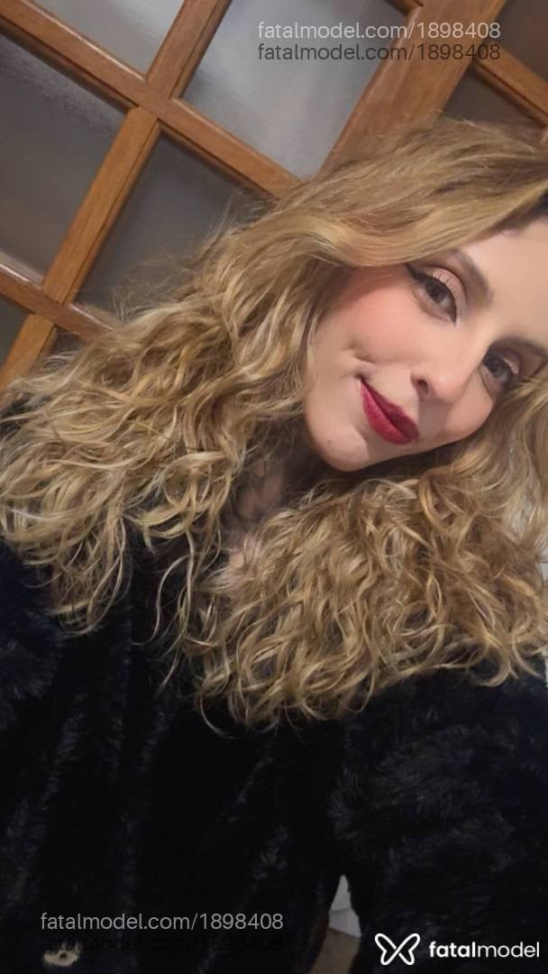 Acompanhante mulher loira (o) de olhos verdes - Catarina Meize