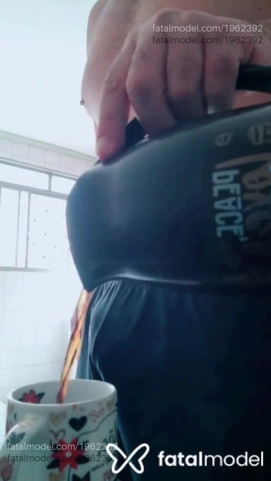 Acompanhante homem com cabelo castanho de olhos castanhos em São José do Rio Preto Acompanhante homem com cabelo castanho de olhos castanhos em São José do Rio Preto - Malzahar