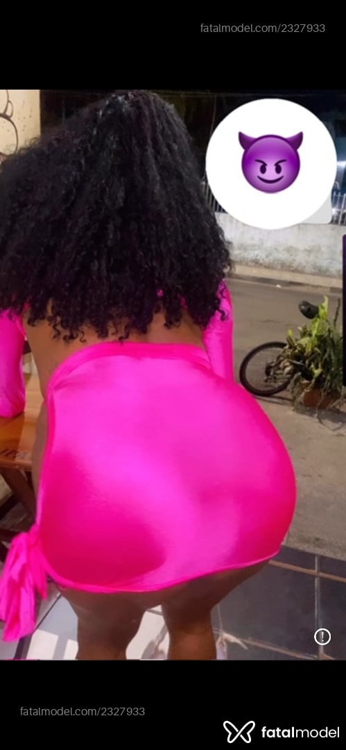 Acompanhante mulher trans morena (o) de olhos mel em Salvador Acompanhante mulher trans morena (o) de olhos mel em Salvador - Lavinia