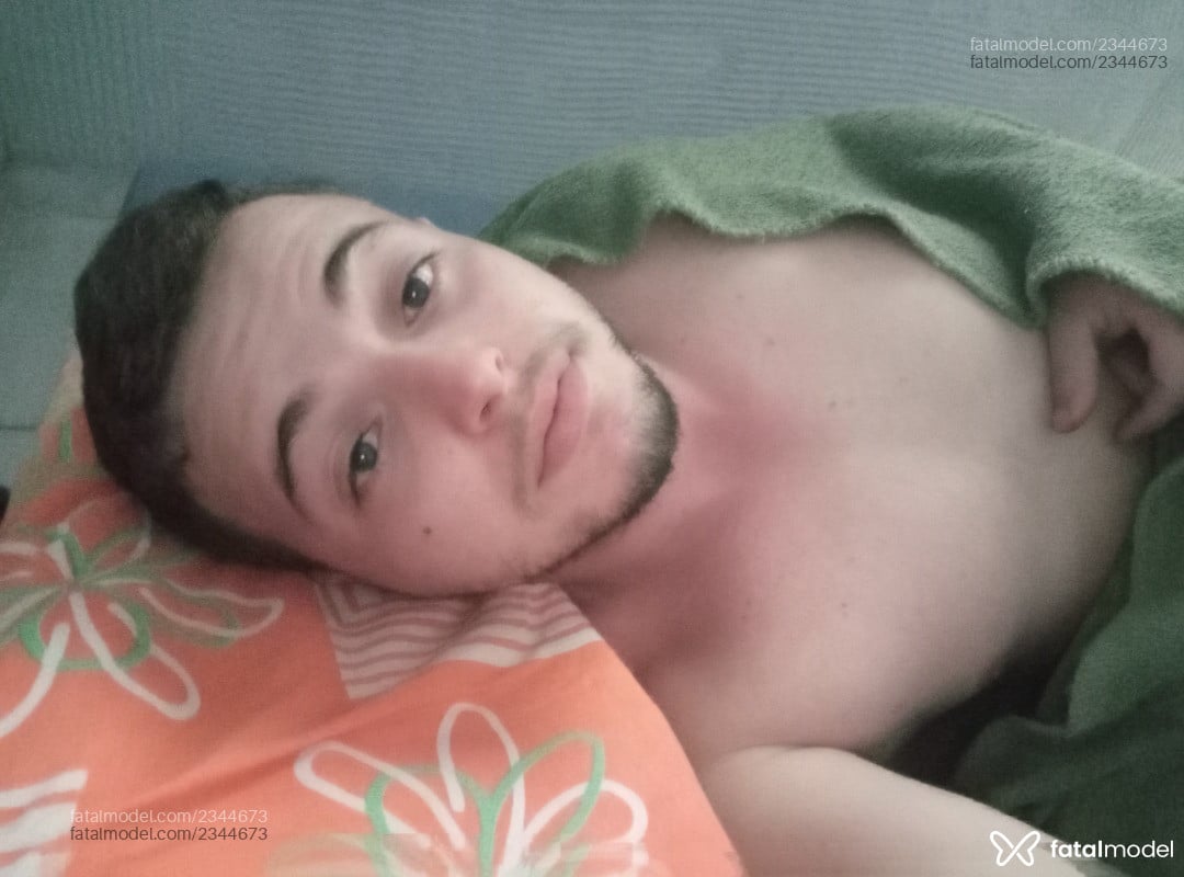 Acompanhante homem loira (o) de olhos azuis em Itaúna - Alemão