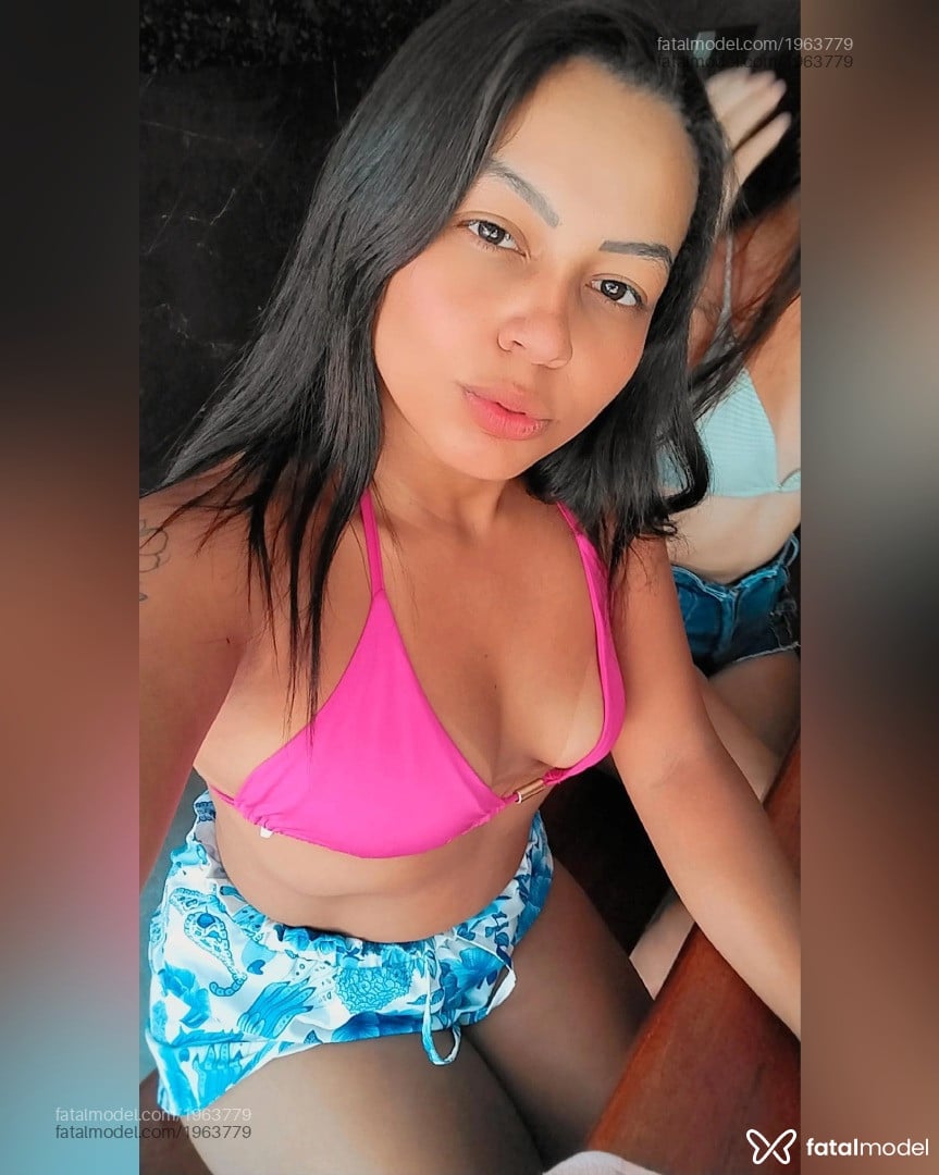 Acompanhante mulher com cabelo castanho de olhos castanhos em Nova Odessa - Nathi