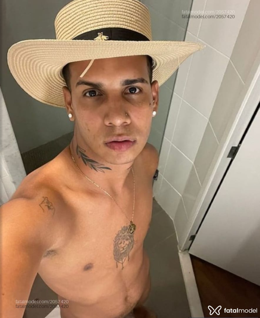 Acompanhante homem loira (o) de olhos pretos em São Paulo - Cleibe