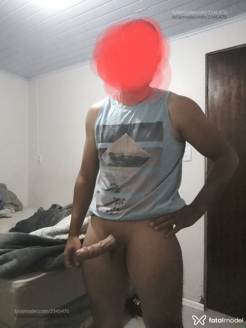 Acompanhante homem morena (o) de olhos castanhos - Pardin Acompanhante homem morena (o) de olhos castanhos - Pardin