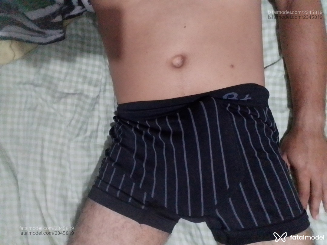 Acompanhante homem morena (o) de olhos castanhos em Virtual Acompanhante homem morena (o) de olhos castanhos em Virtual - Lipetopatudo